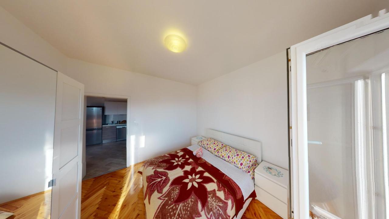 Apartments Riva Metajna Zewnętrze zdjęcie