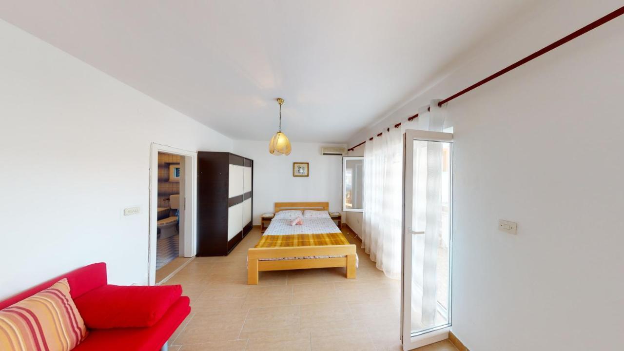 Apartments Riva Metajna Zewnętrze zdjęcie