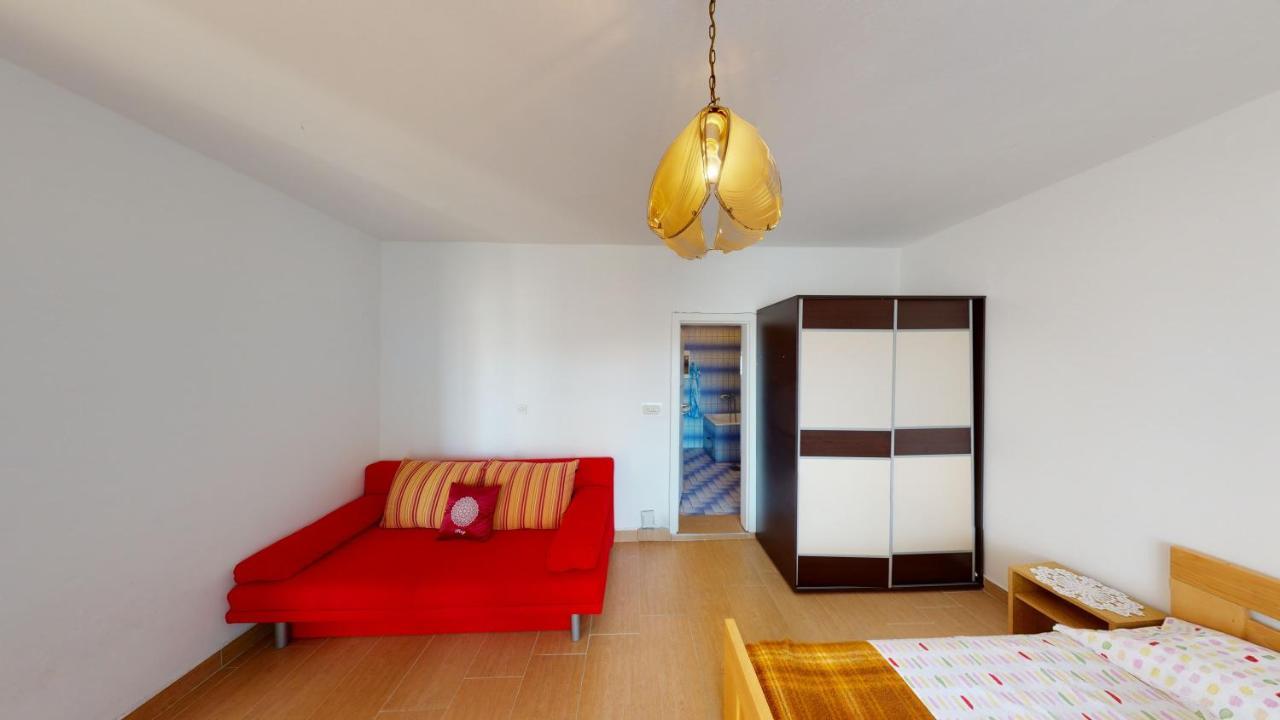 Apartments Riva Metajna Zewnętrze zdjęcie