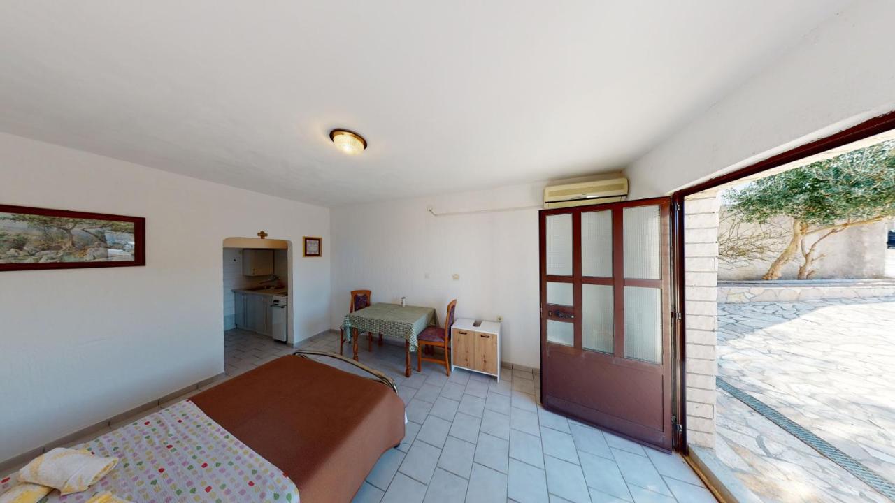 Apartments Riva Metajna Zewnętrze zdjęcie